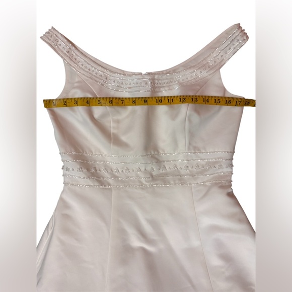 VENUS Informals White Sleeveless wedding Dress 12 - Picture 14 of 15